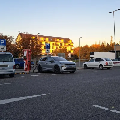 ZSE LM Kaufland Palúdzka DC