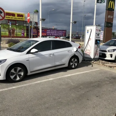 ZSE ZV McDonald's Obchodná DC