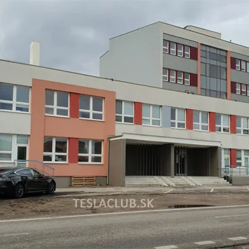 ZSE NR Poliknika Chrenová Ultra