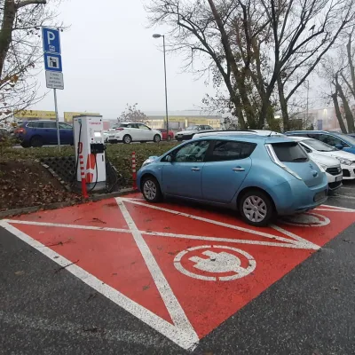 ZSE BA McDonald's Rožňavská Ultra
