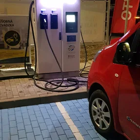 MOL plugee NMnV Slovnaft