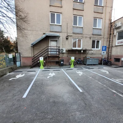 ejoin Deem Design, Štúrovo